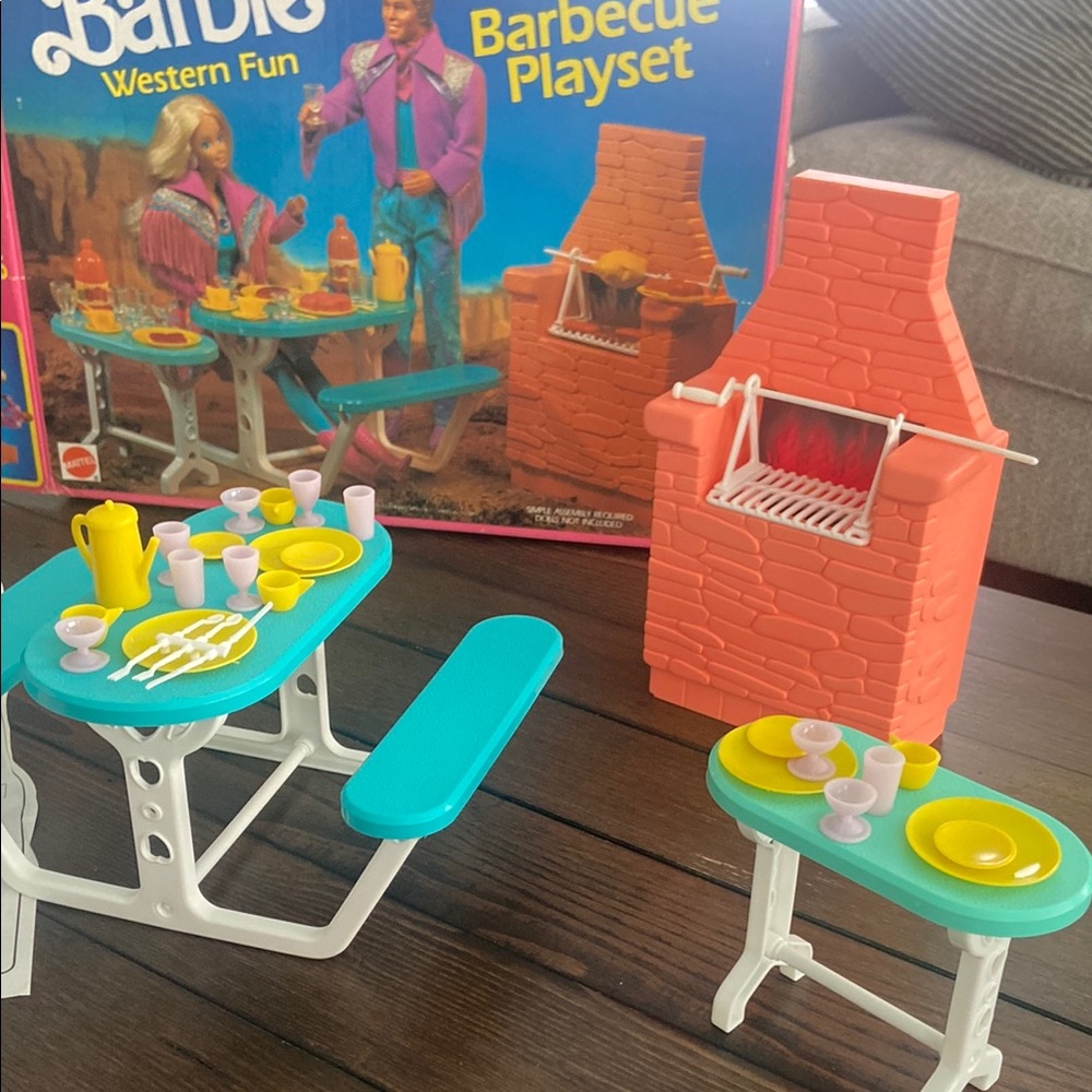 Vintage Barbie Western Fun Barbecue Playset